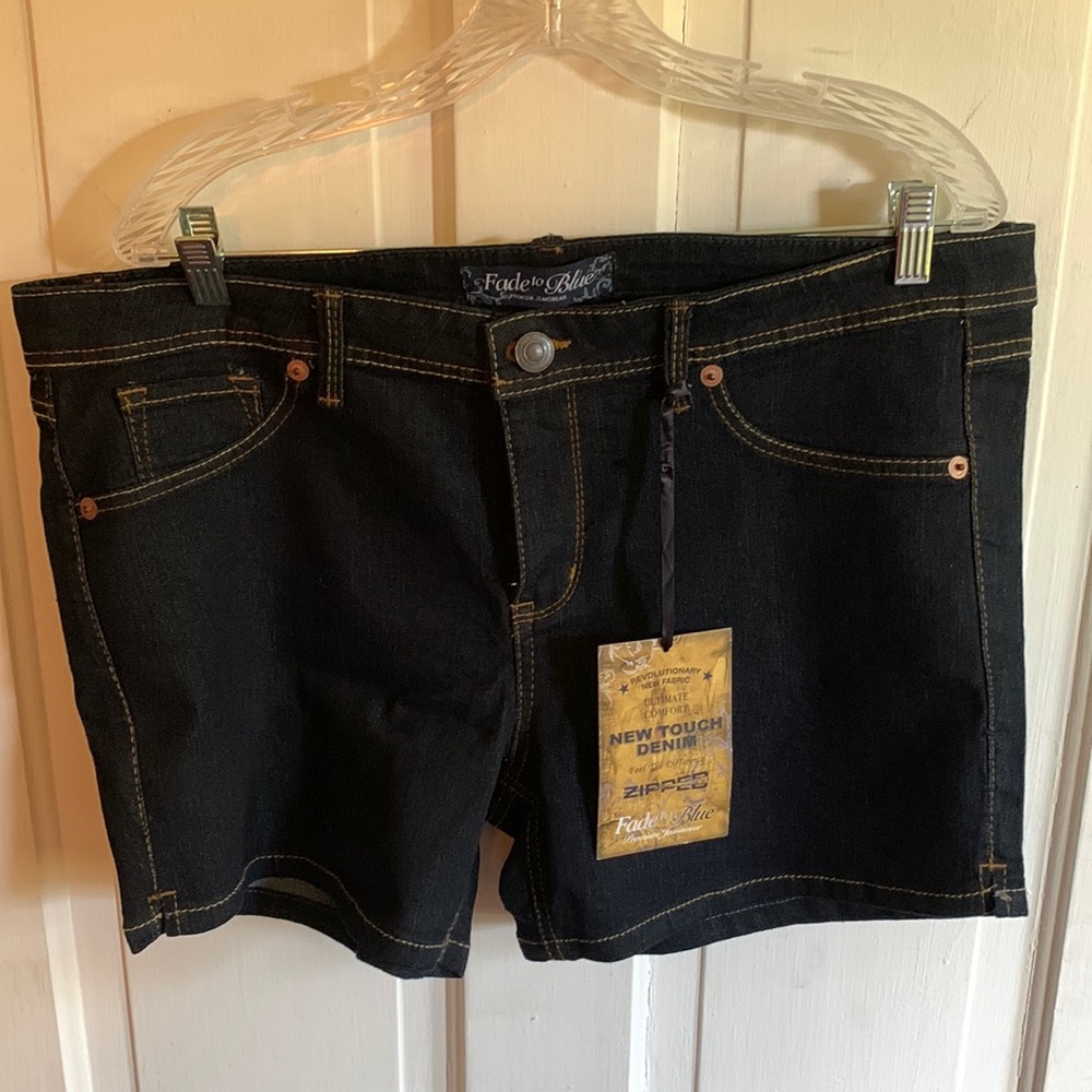 Fade to Blue dark wash shorts size 18w